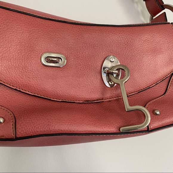 Pink Handbag - Picture 2 of 6